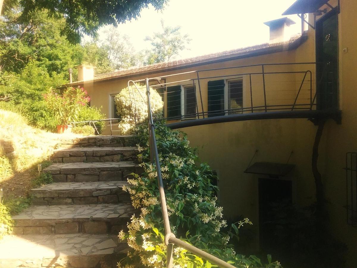 Villa Maia Neirone Buitenkant foto